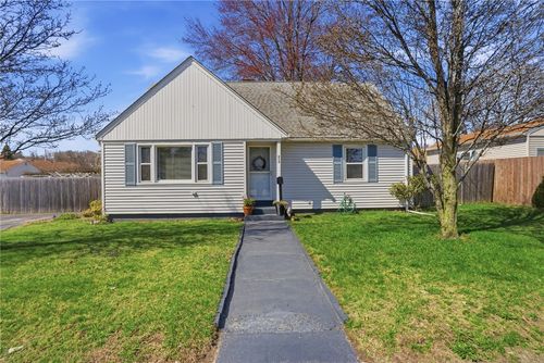 514 Killingly St, Providence, RI, 02919-5213 | Card Image