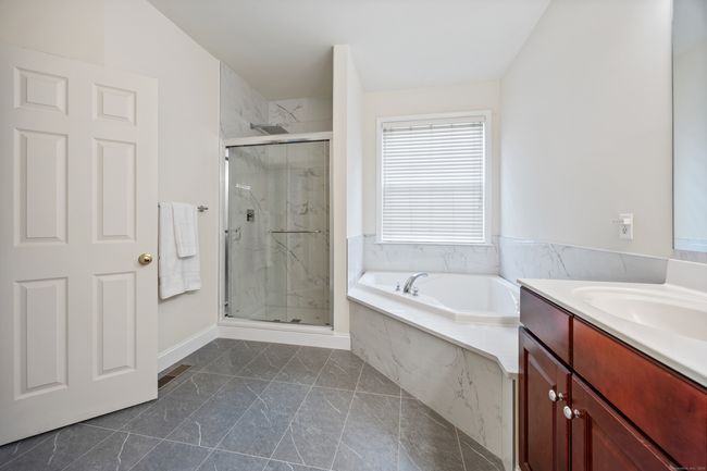 1 - 1 Chatham Ct, House other with 4 bedrooms, 3 bathrooms and 4 parking in Middlebury CT | Image 20