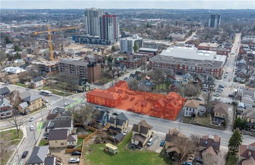 103 Weber St E, Kitchener, ON, N2H1C6 | Card Image