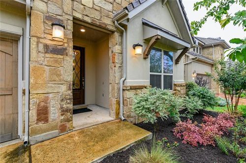 204 Maxwell Way, Austin, TX, 78738-1805 | Card Image