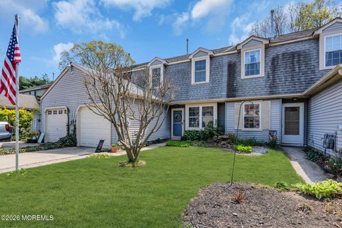 7 River Bank Dr, Roebling, NJ, 08554-1519 | Card Image