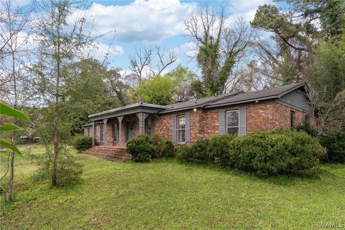 125 Howard Ave, Eutaw, AL, 35462-1363 | Card Image