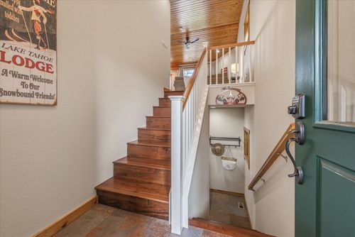 11357 Brockway Rd, Truckee, CA, 96161-2216 | Card Image