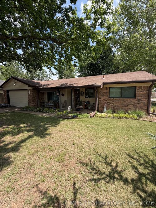 1631 S 1st Pl, Broken Arrow, OK, 74012-5649 | Card Image