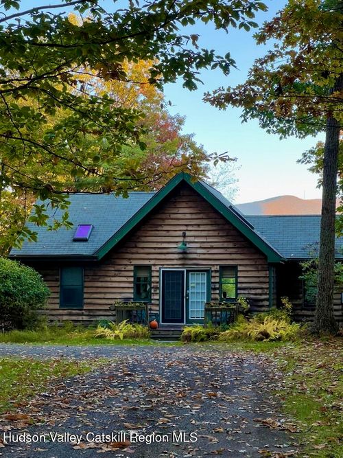 38 Sunset Rdg, Woodstock, NY, 12498 | Card Image