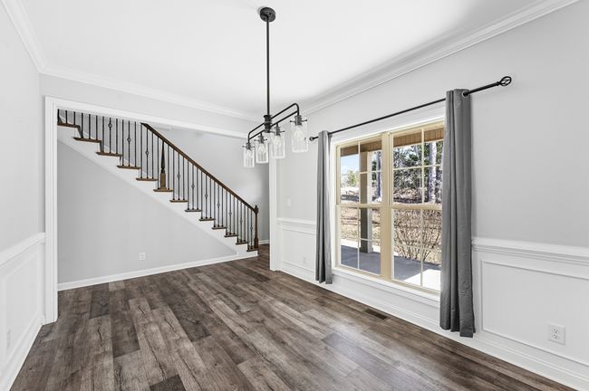 Dining looking to entry hall. | Image 21