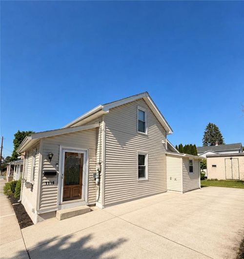 1119 Furnace St, HELLERTOWN, PA, 18055-1308 | Card Image