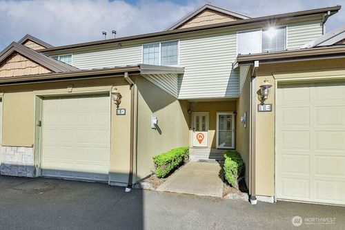1d-418 17th St Se, Auburn, WA, 98002-6885 | Card Image
