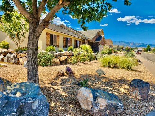 810 S Peachtree Dr, Toquerville, UT, 84774-5018 | Card Image