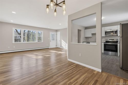 676-678 Oak Summit Rd, Millbrook, NY, 12545 | Card Image