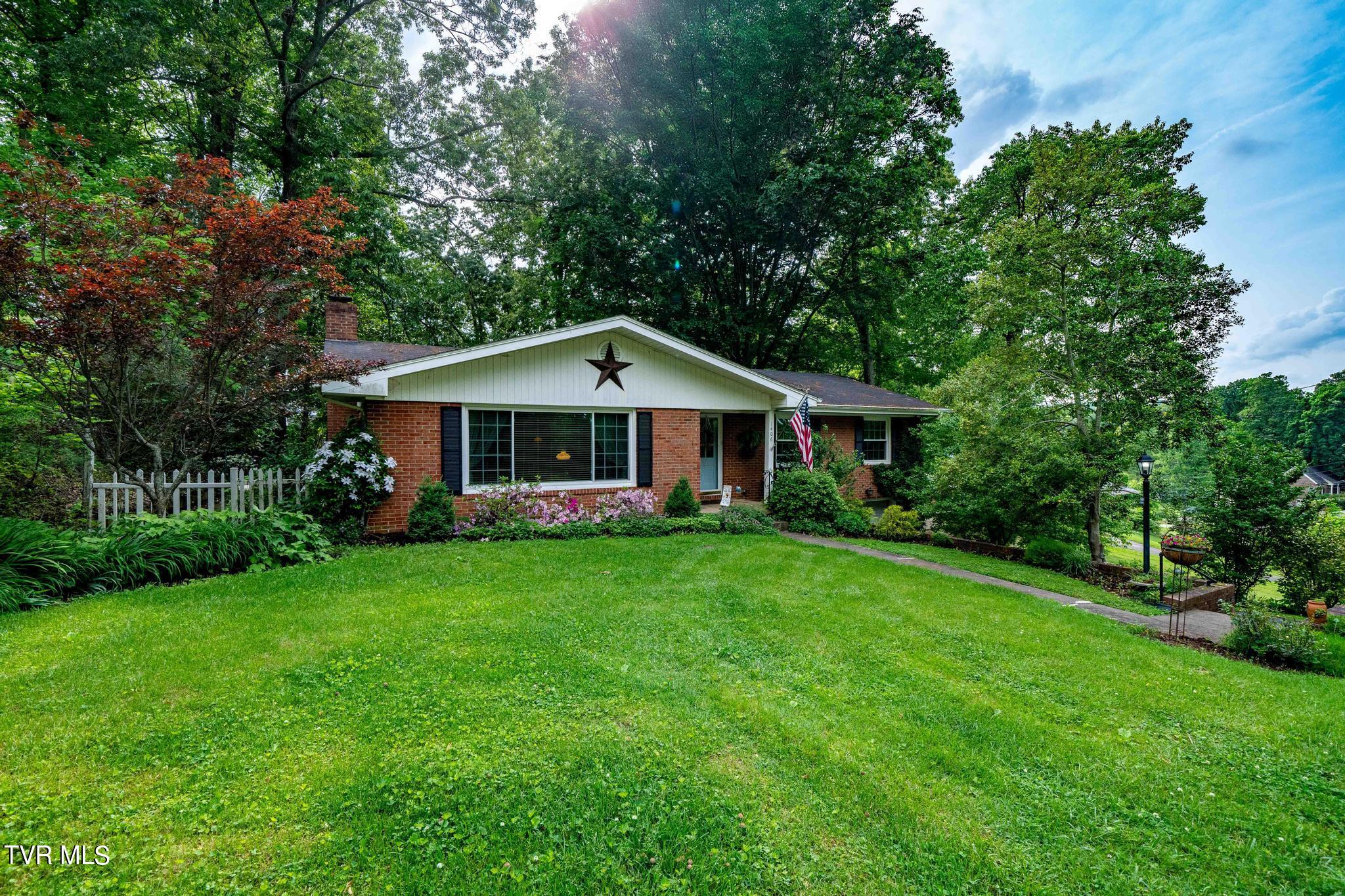 Brentwood Dr, Greeneville, TN 37743