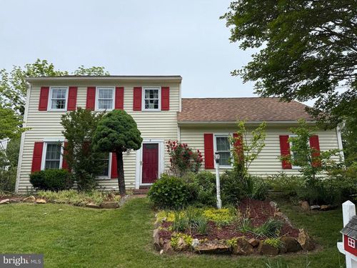 9 Wetherburn Dr, Downingtown, PA, 19335-3367 | Card Image