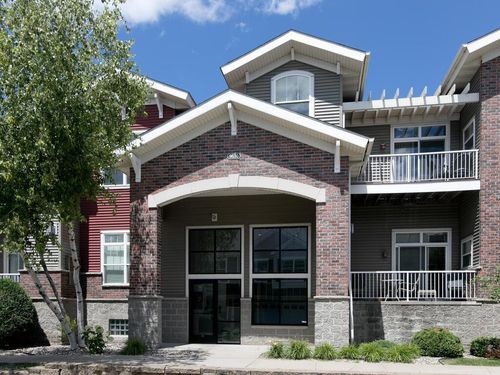 unit-201-9630 Independence Cir, Chanhassen, MN, 55317-4693 | Card Image