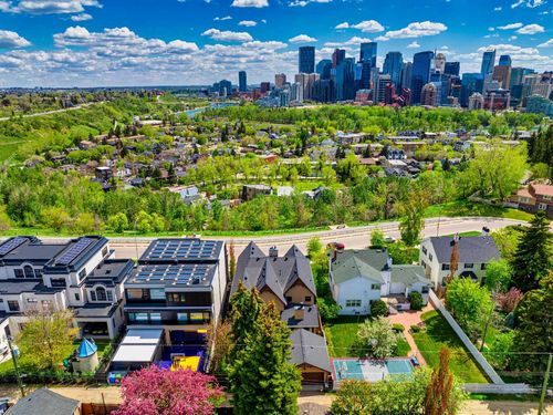 738 Crescent Rd Nw, Calgary, AB, T2M4A7 | Card Image