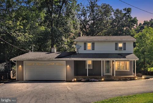 850 Prescott Dr, Lebanon, PA, 17046-8718 | Card Image