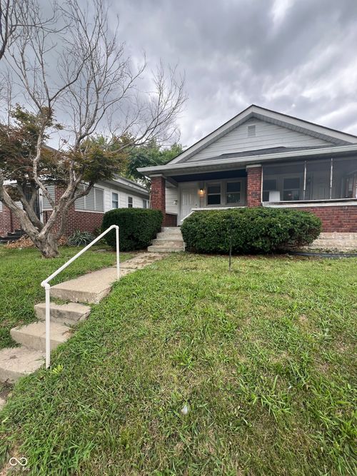 854 N Bradley Ave, Indianapolis, IN, 46201-2667 | Card Image