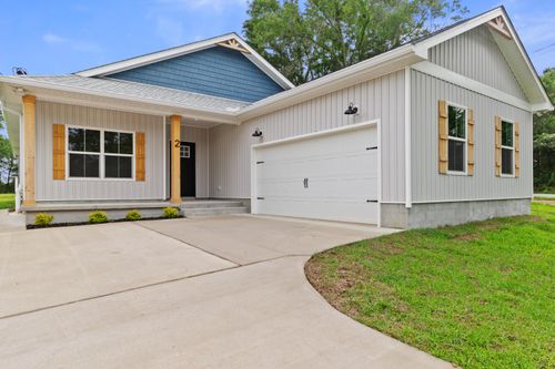 2 Coweta Rd, Cantonment, FL, 32533-9327 | Card Image
