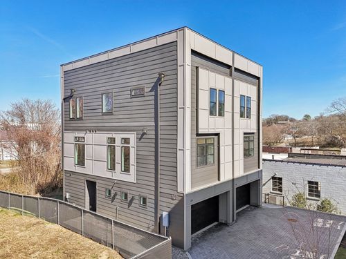 c5-107 E 9th St, Columbia, TN, 38401-4285 | Card Image