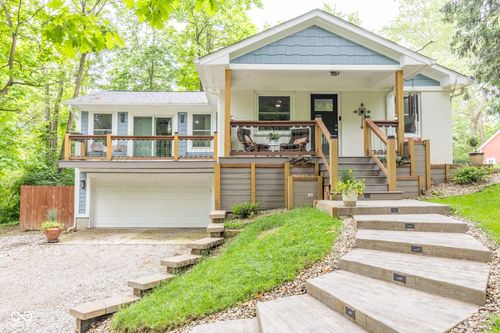 7984 Royal Ave, Zionsville, IN, 46077-9036 | Card Image