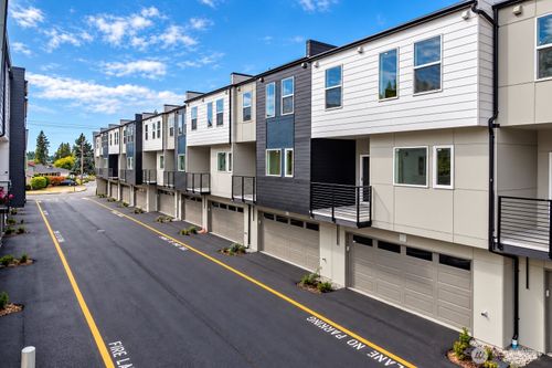 11541 17th Cir Sw, Burien, WA, 98146-2581 | Card Image