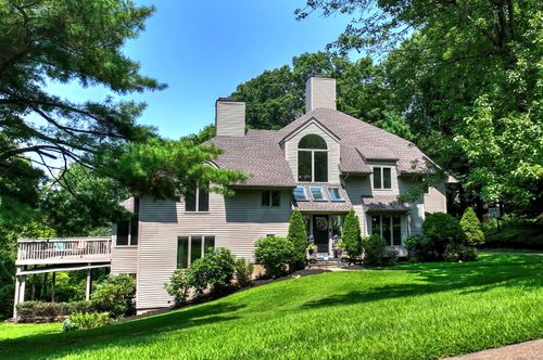 521 Overlook Rd, Glastonbury, CT, 06033-3731 | Card Image
