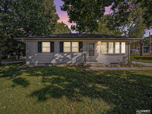 900 Fairfield St, Lincoln, NE, 68521-2533 | Card Image