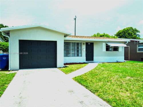 888 Sw 62nd Ave, North Lauderdale, FL, 33068-2723 | Card Image