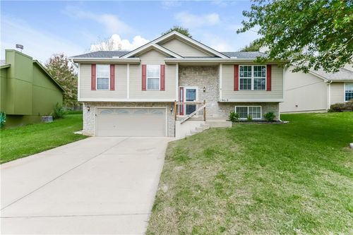 19612 E 9th St S, Independence, MO, 64056-3087 | Card Image