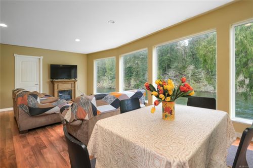 2420 Campbell River Rd, Campbell River, BC, V9W4N7 | Card Image