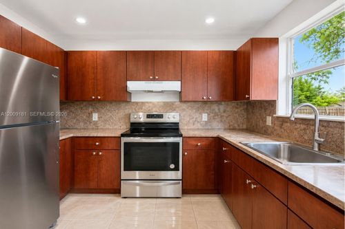 0-12230 Sw 203rd St, Miami, FL, 33177 | Card Image