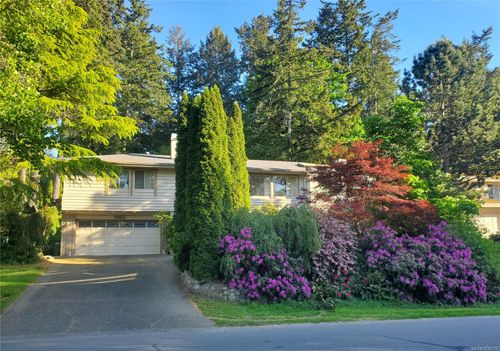 4355 Emily Carr Dr, Saanich, BC, V8X5E3 | Card Image