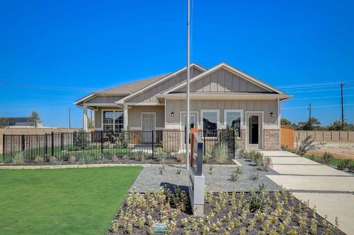 472 Josey Wales Dr, Jarrell, TX, 76537-0745 | Card Image