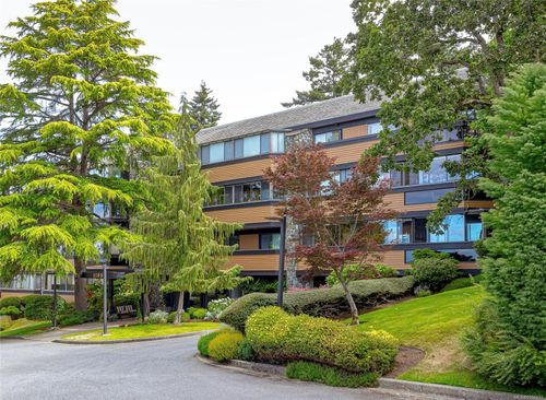 304-1106 Glenora Pl, Saanich, BC, V8P2C3 | Card Image