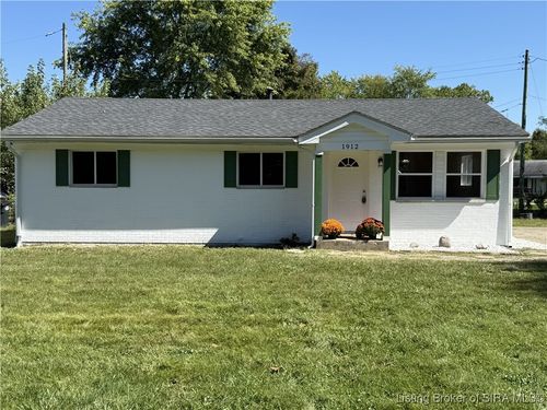 1912 Vienna Rd, Charlestown, IN, 47111-9502 | Card Image