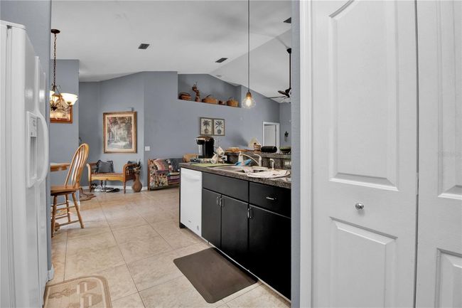4262 Heaton Ter, House other with 3 bedrooms, 2 bathrooms and null parking in NORTH PORT FL | Image 9