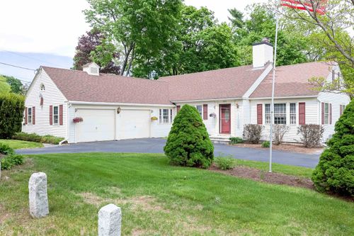 1391 Old North Main St, Laconia, NH, 03246-2640 | Card Image