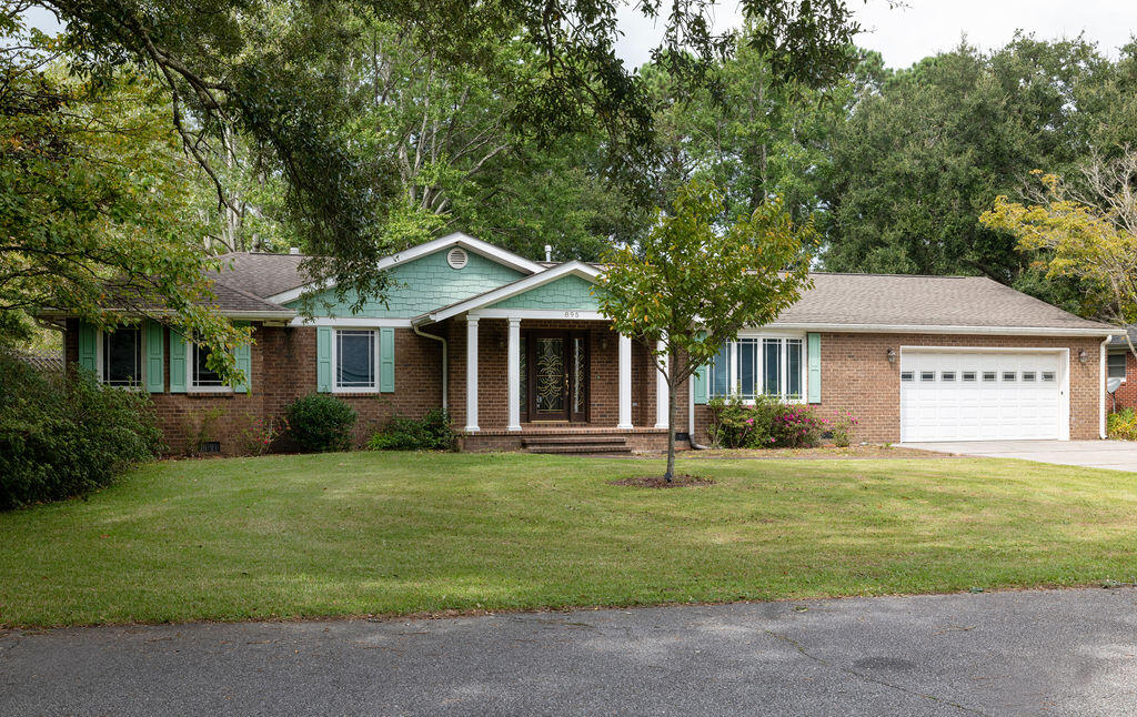 Darwin St, Charleston, SC 29412