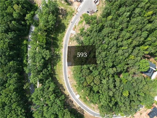 1069 Lupo Loop, Chattahoochee Hills, GA, 30268-2197 | Card Image