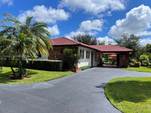 9065 Thunderbird Dr, Coral Springs, FL, 33065-4322 | Card Image