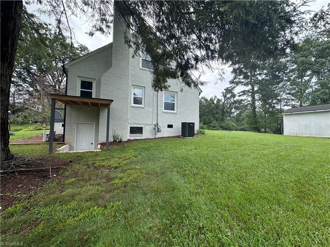 100 Daniels St, House other with 3 bedrooms, 2 bathrooms and null parking in Randleman NC | Image 4