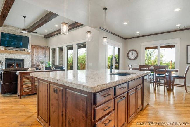 8320 E 80 Th St N, House other with 4 bedrooms, 6 bathrooms and null parking in Owasso OK | Image 17