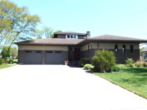 555 N Washington Street, Spring Green, WI, 53588 | Card Image