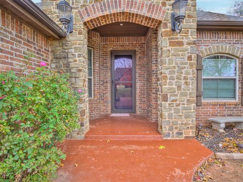 1832 Buckskin Court, Blanchard, OK, 73010 | Card Image