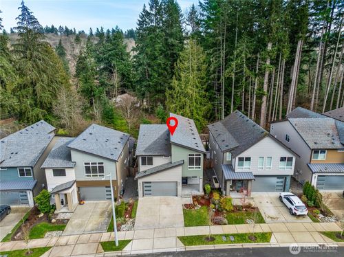 22213 17th Ave W, Lynnwood, WA, 98036-7381 | Card Image