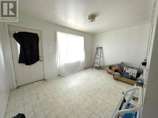 12 Redwing Ave, Home with 3 bedrooms, 2 bathrooms and null parking in Manitouwadge ON | Image 5