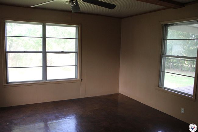403 N Foster N Foster St, House other with 3 bedrooms, 2 bathrooms and null parking in Linden TX | Image 14