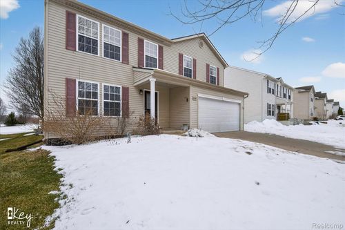 8729 Boxelder Ln, Dexter, MI, 48130-9107 | Card Image