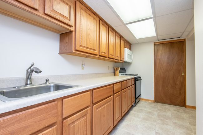 504 Eastern Trl, House other with 4 bedrooms, 4 bathrooms and null parking in MUKWONAGO WI | Image 46