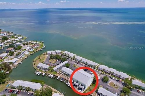 4799 Coquina Key Dr Se, ST PETERSBURG, FL, 33705-4812 | Card Image
