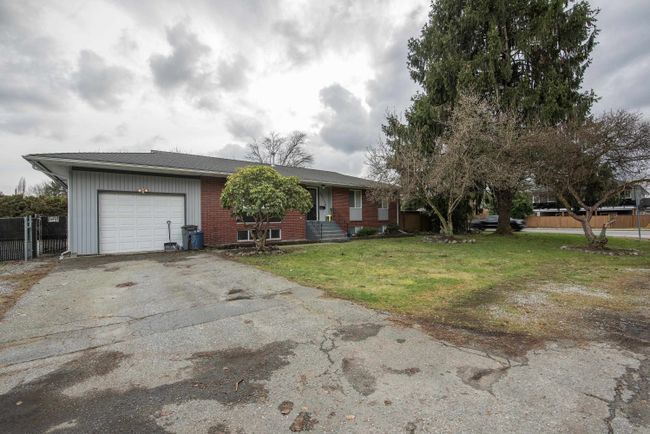 20710 Lorne Avenue, House other with 5 bedrooms, 3 bathrooms and null parking in Maple Ridge BC | Image 4
